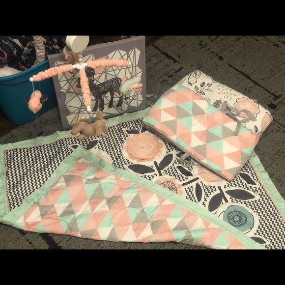 Lolli Living Sparrow Baby Crib Bedding Set - Picture 6 of 7